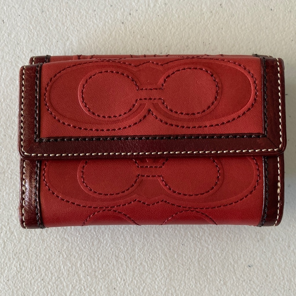 Coach Vintage Hampton Embossed Leather Signature Trifold Wallet - Picture 2 of 9